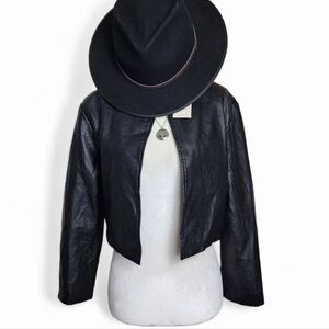 Black Y2k, 80's, 90's Style  Black Faux Leather Jacket Open Closure